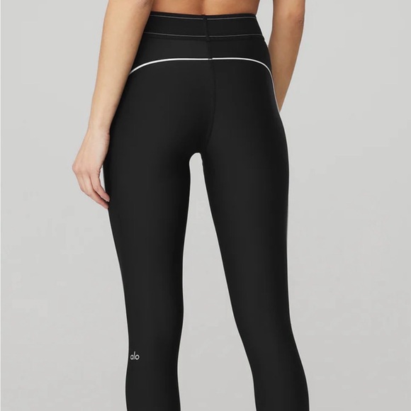 ALO Yoga Airlift High-Waist Suit Up Legging - Picture 3 of 7